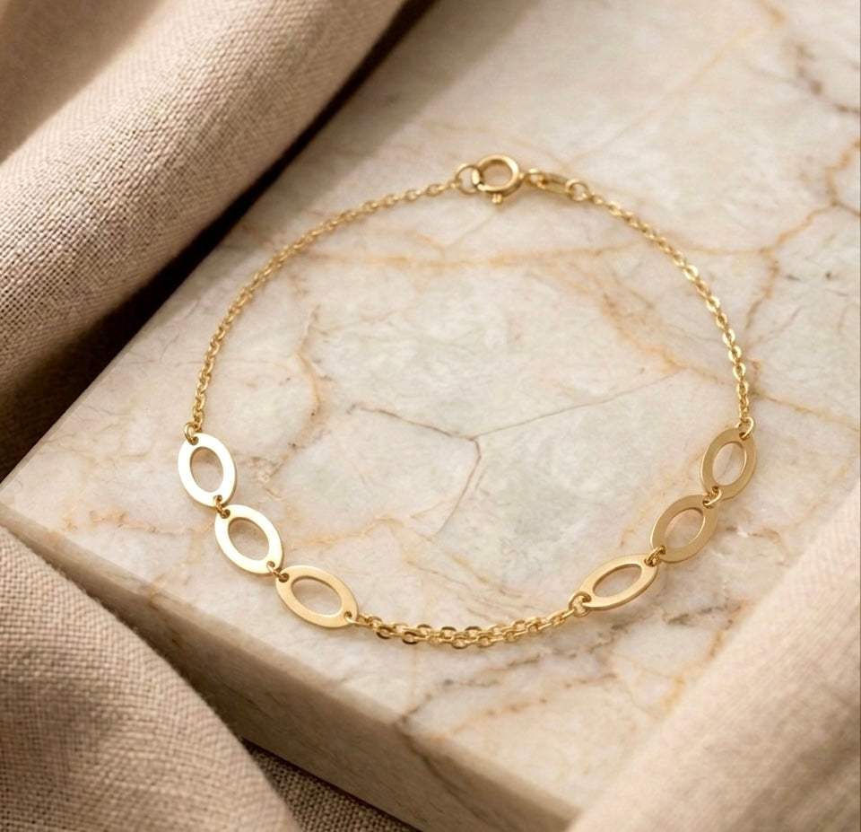 Women’s Dainty Gold Bracelet with Oval Links, 14K Gold