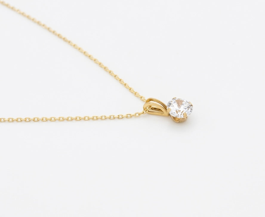 Women’s 14K Gold Necklace with Round Solitaire Zircon Pendant