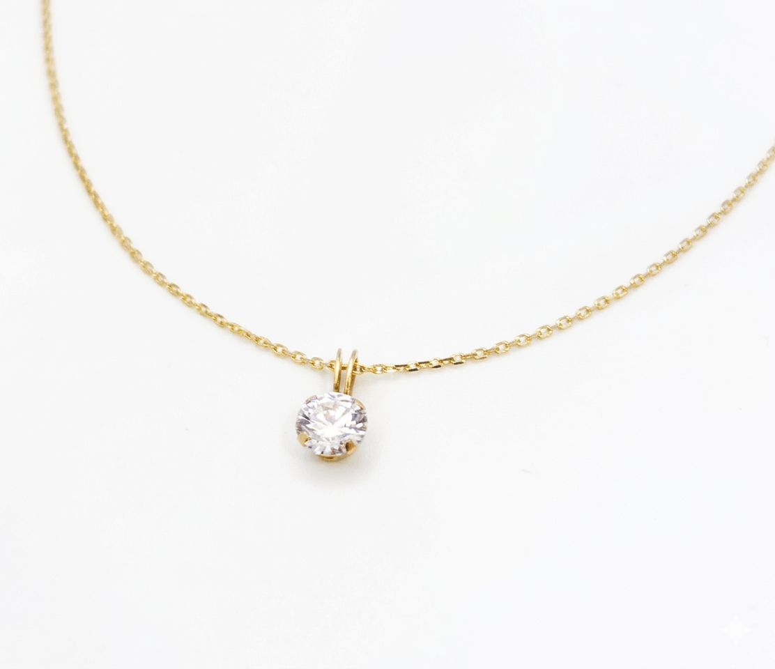 Women’s 14K Gold Necklace with Round Solitaire Zircon Pendant